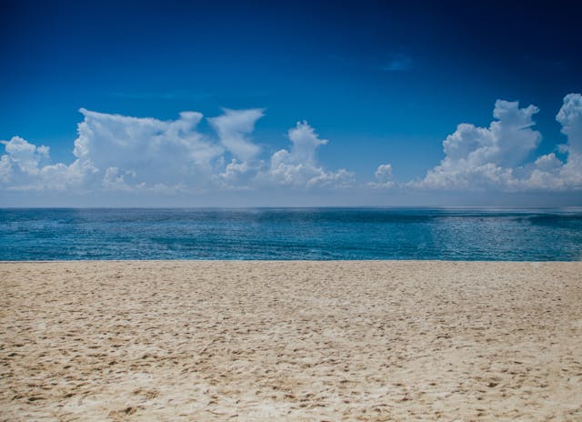 À la magie du soleil couchant à Nosy Be